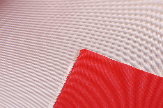 Twill ткани 1/3 стеклоткани термоизоляции 0.45mm красным покрытый силиконом соткет